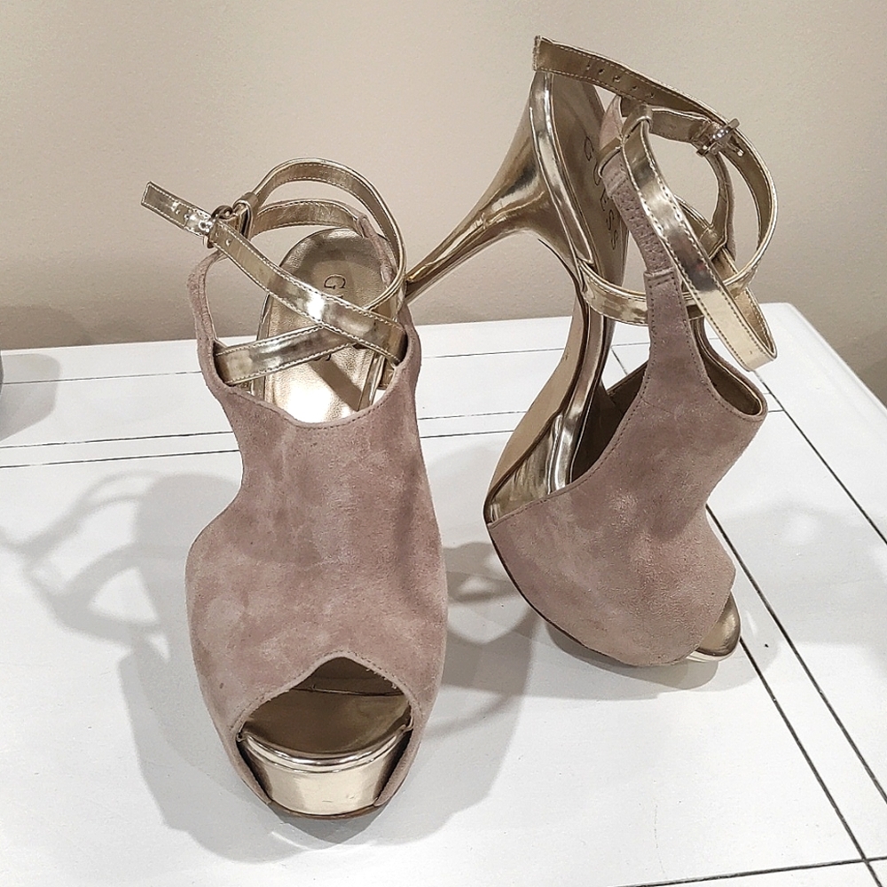 3/$25 Guess Size 7.5 Stilleto Heels - Suede/Nubuck